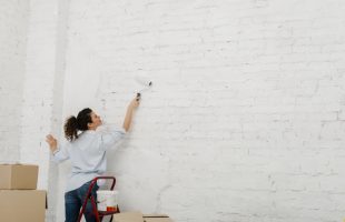 Cómo ganar en seguridad al usar escaleras