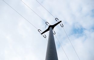 Cómo son las escaleras para postes