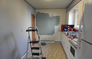 Cómo se deben almacenar las escaleras de mano