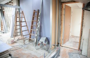 Las mejores escaleras plegables para trabajos de bricolaje