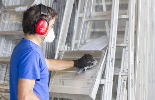 Cómo limpiar una escalera: paso a paso