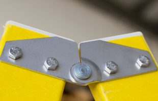 Herraje en acero inoxidable