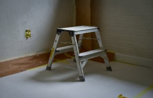 Más que una escalera: Soluciones de altura especializadas de Escaleras Arizona para profesionales